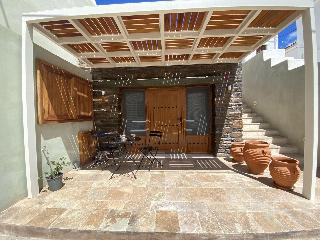 Andros 4 All Seasons Villas & Suites - Agios Nikol