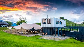 Ursa Mica Glamping Resort