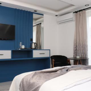 Room Room