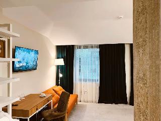 Room Room