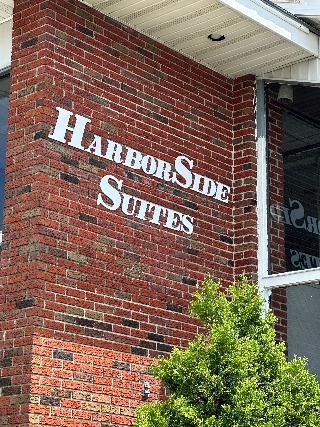 Harborside Suites
