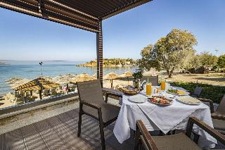 Golden Bay Suites