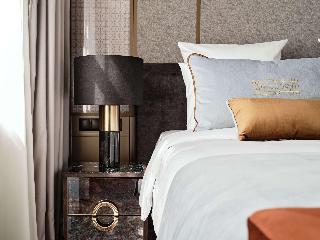 Classic room with 1 double bed