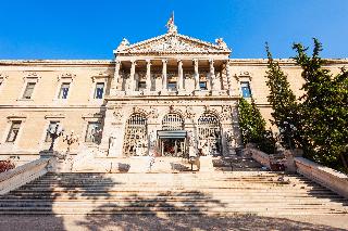 VOCO Madrid Retiro
