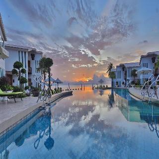 Vannee Golden Sands