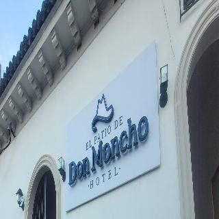 Hotel El Patio De Don Moncho