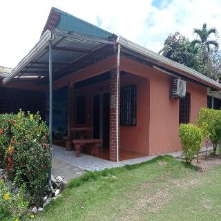 Hostel Y Cabinas Tapandua