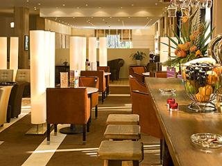 Bar
 di Mercure Mons