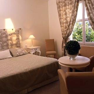 General view
 di Best Western Soleil et Jardin Sanary