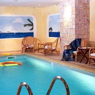 General view
 di Best Western Soleil et Jardin Sanary