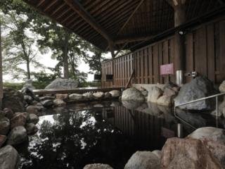 General view
 di Kangetsuen (Japanese)