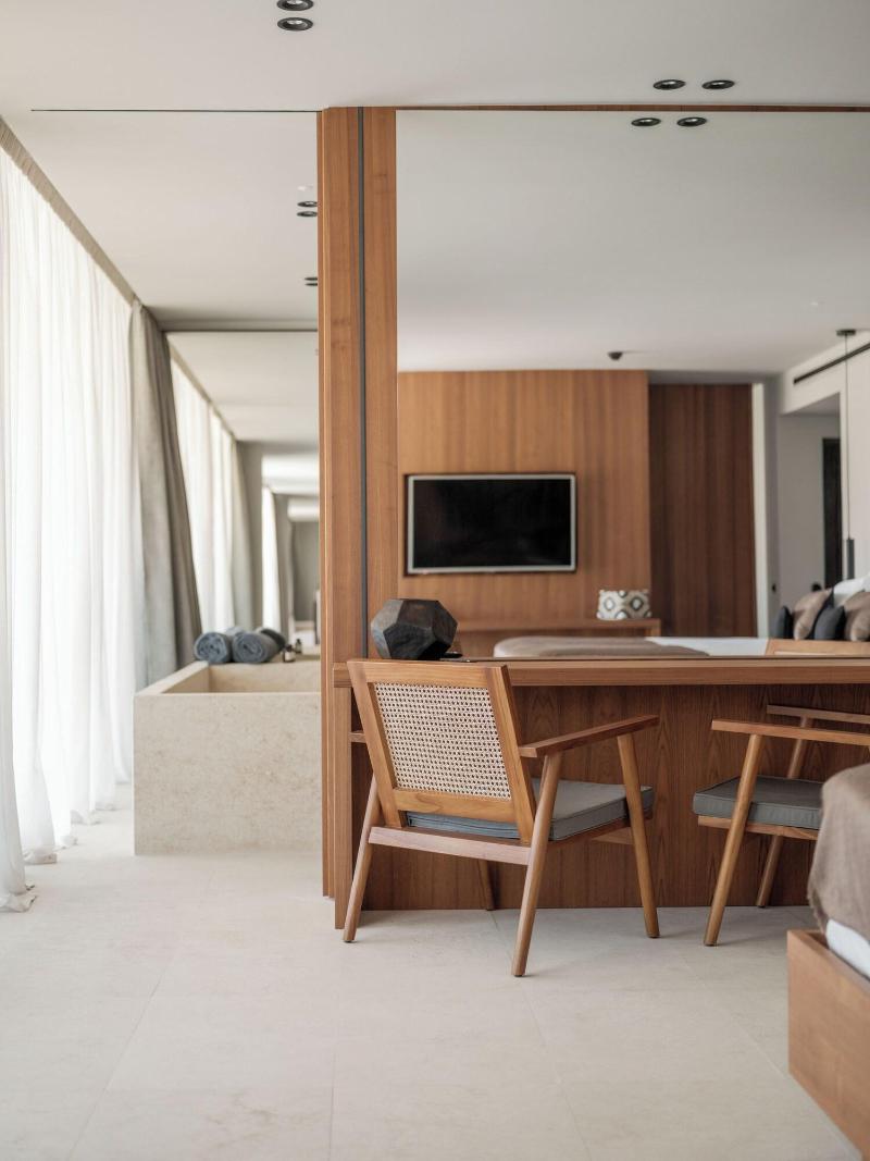 Oku Ibiza image
