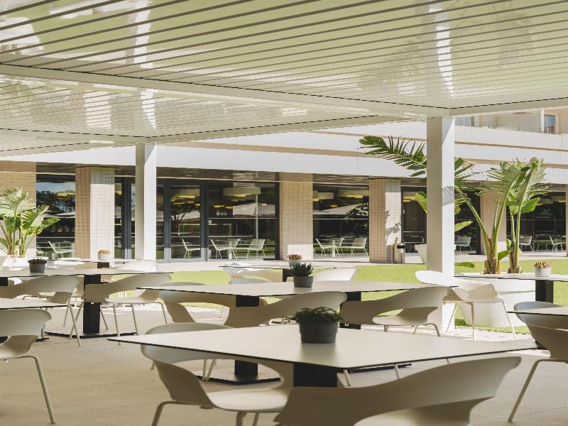 Melia Sitges image