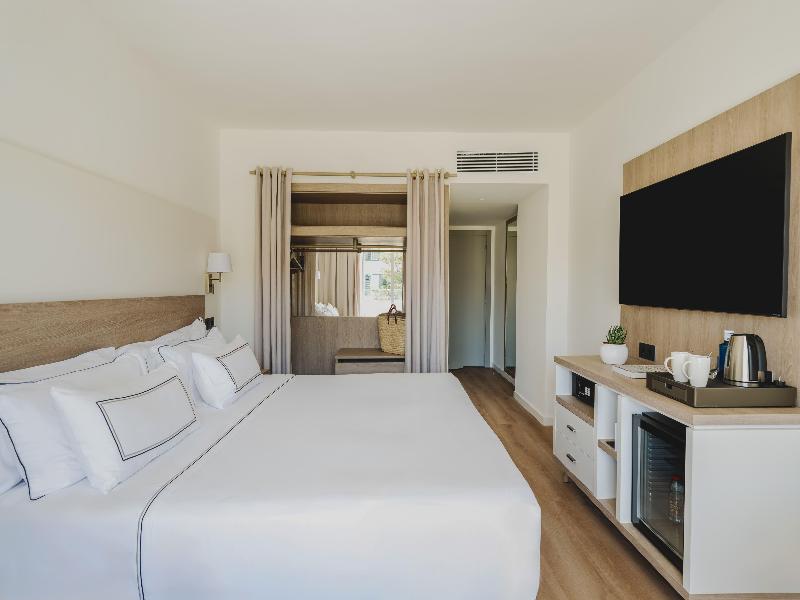 Melia Sitges image