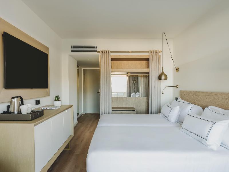 Melia Sitges image