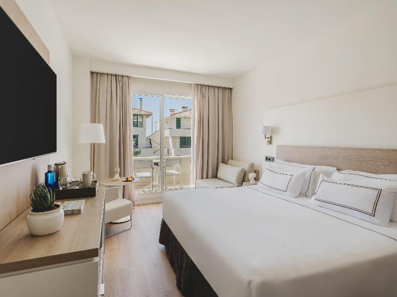 Melia Sitges image