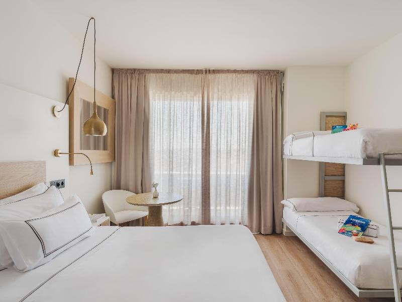 Melia Sitges image