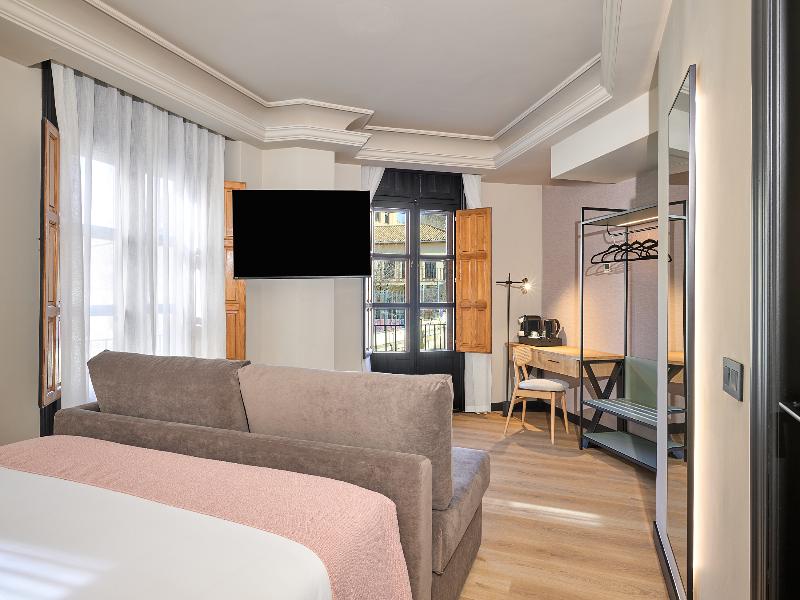 Boutique Hotel Luna Triunfo Granada  image