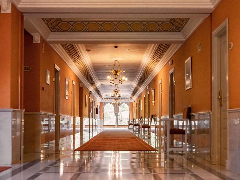 Hotel Alhambra Palace image