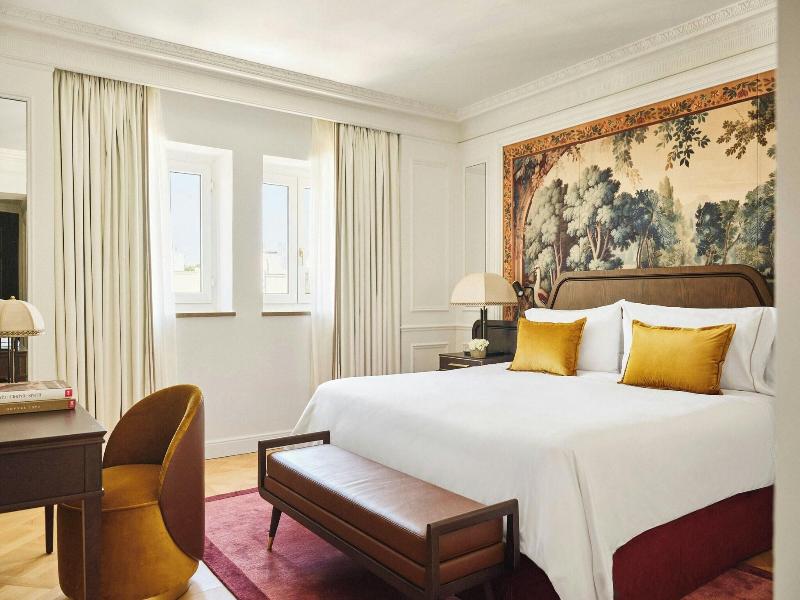 The Palace, A Luxury Collection Hotel image