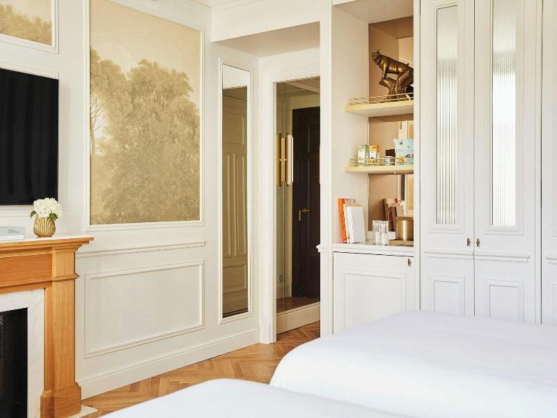 The Palace, A Luxury Collection Hotel image