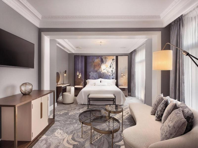 The Palace, A Luxury Collection Hotel image
