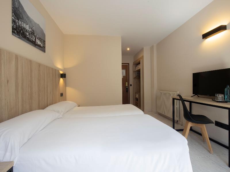 Hotel Encamp image