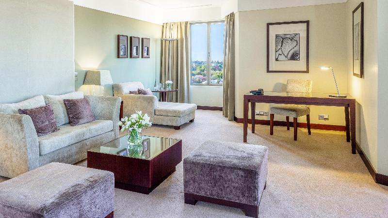 Crowne Plaza Porto image