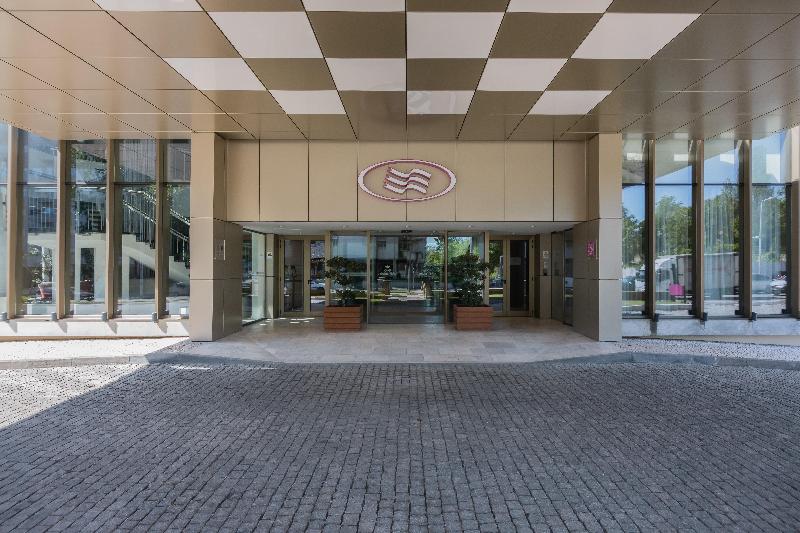 Crowne Plaza Porto image