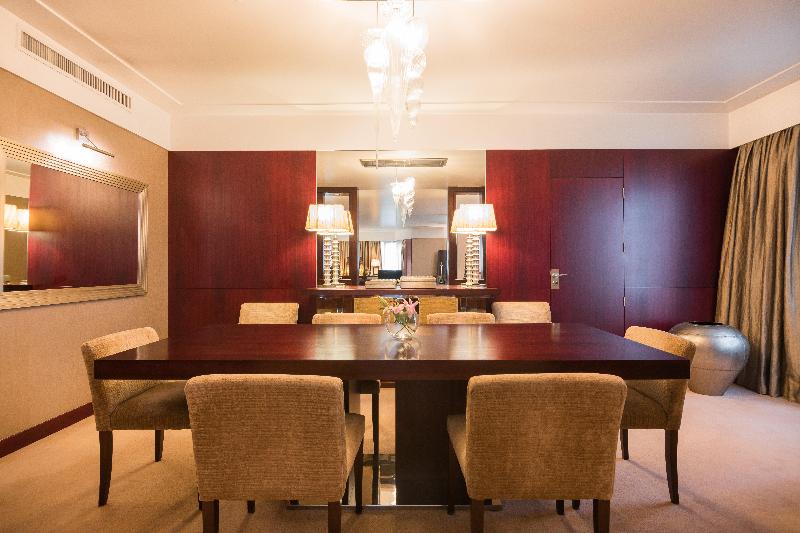 Crowne Plaza Porto image