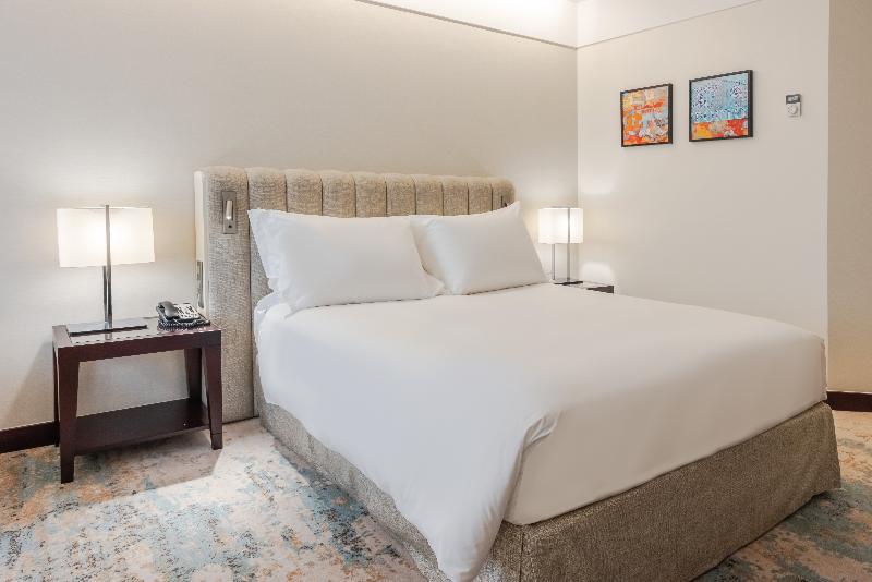 Crowne Plaza Porto image