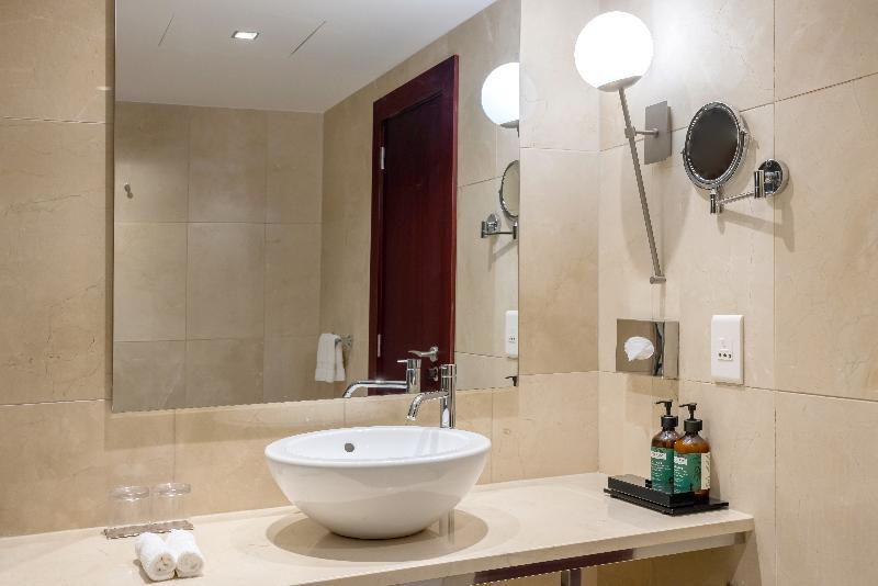Crowne Plaza Porto image