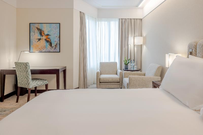 Crowne Plaza Porto image