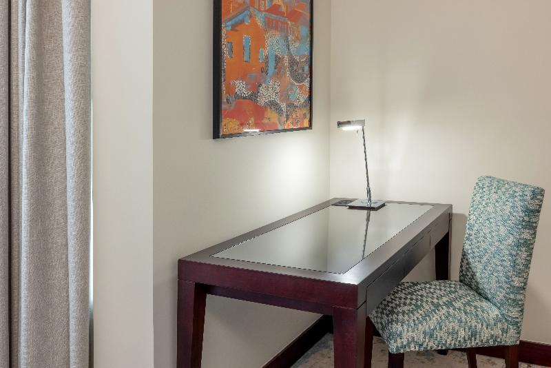 Crowne Plaza Porto image