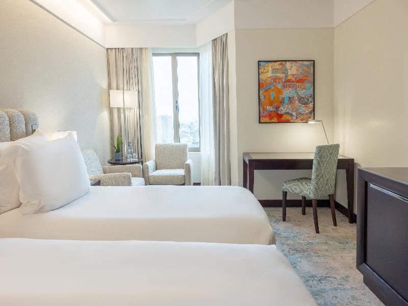 Crowne Plaza Porto image