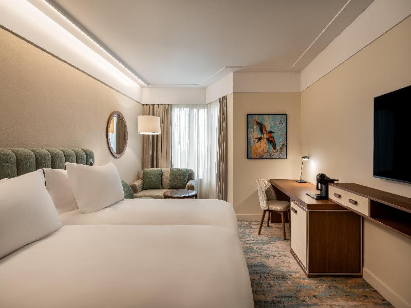 Crowne Plaza Porto image