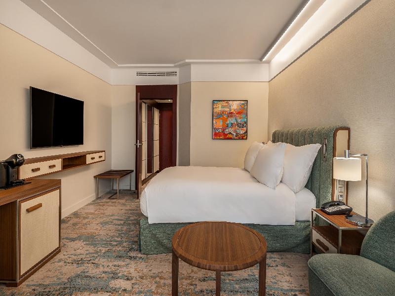 Crowne Plaza Porto image