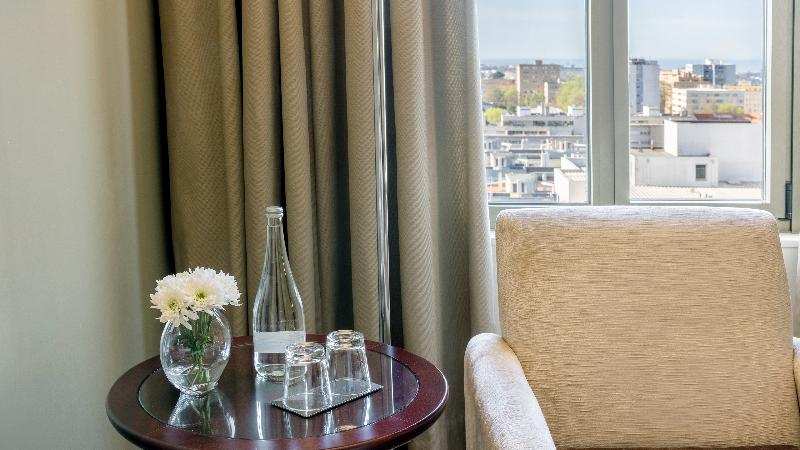 Crowne Plaza Porto image