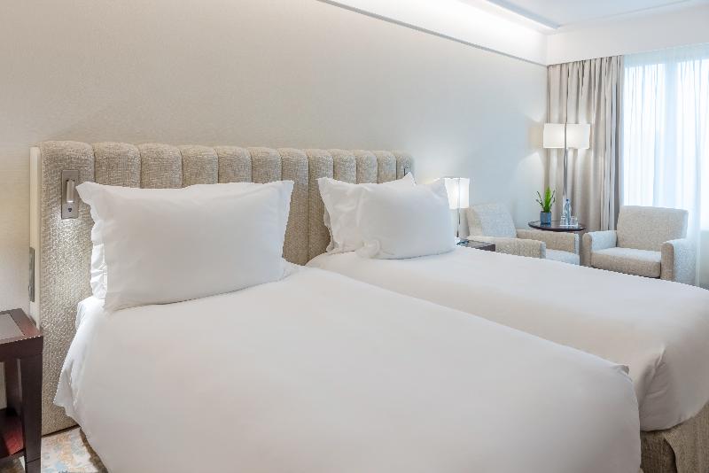 Crowne Plaza Porto image