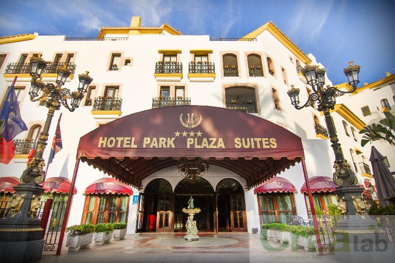 Park Plaza Suites Hotel