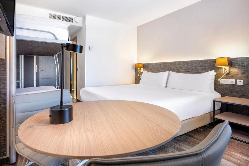 Tryp La Caleta Tryp La Caleta