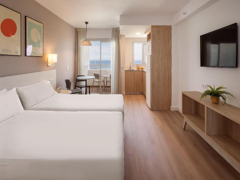 SOL PUERTO MARINA image