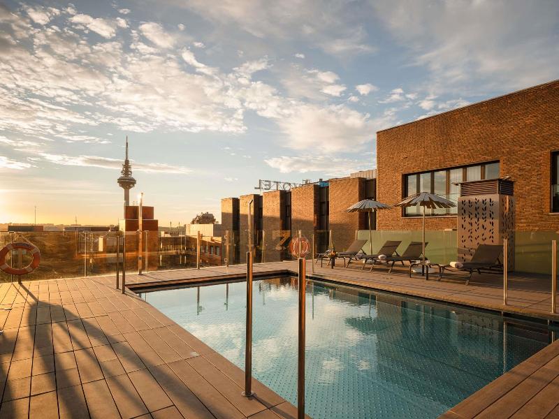 Novotel Madrid Center image
