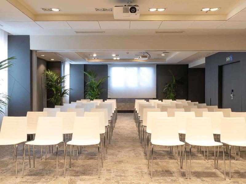 Novotel Madrid Center image