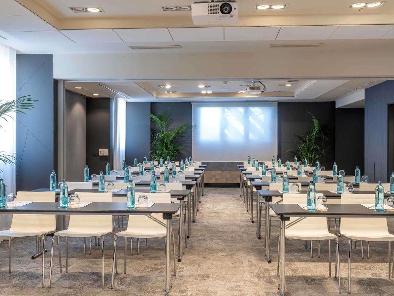 Novotel Madrid Center image
