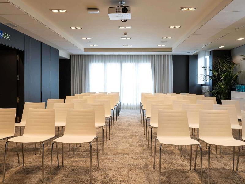 Novotel Madrid Center image