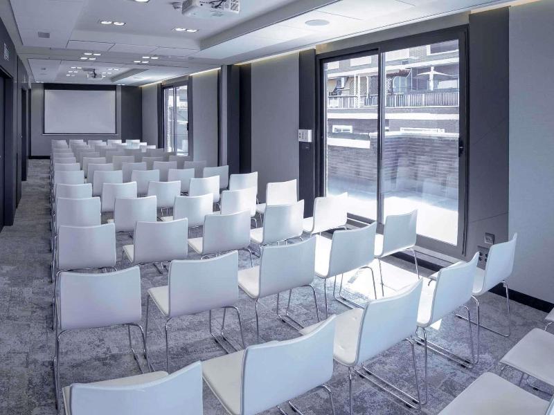 Novotel Madrid Center image