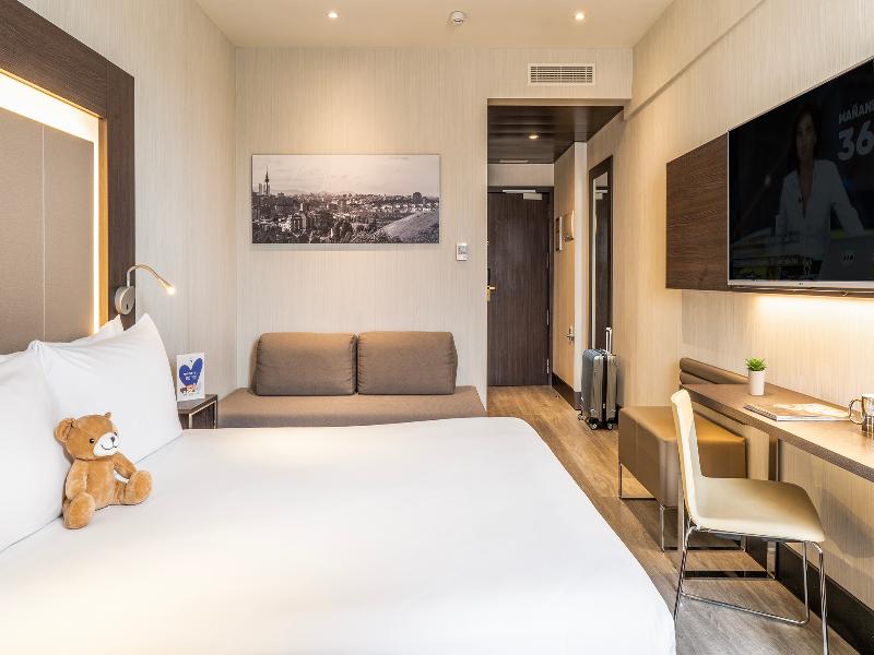 Novotel Madrid Center image