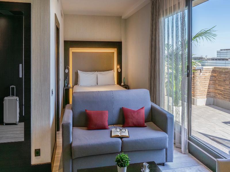 Novotel Madrid Center image