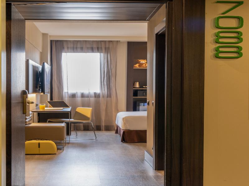Novotel Madrid Center image
